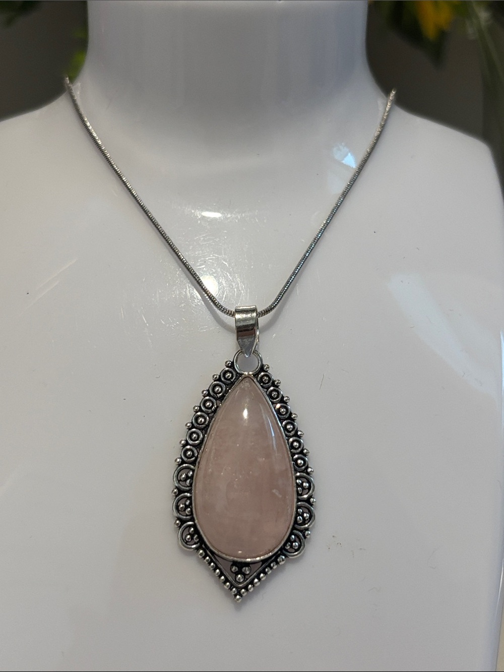 Sterling Silver Teardrop Rose Quartz Gemstone Pendant Necklace